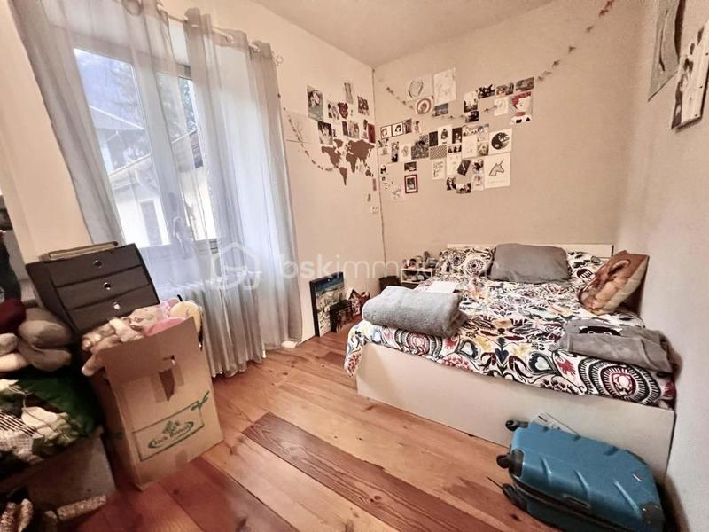 Demeure - 157 m² - 5 pièces