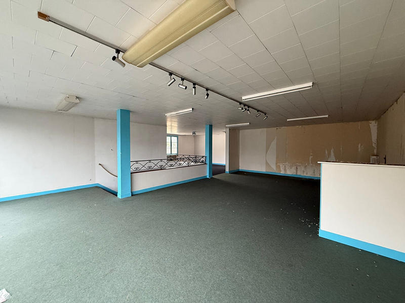 Local commercial - 251 m² - 5 pièces
