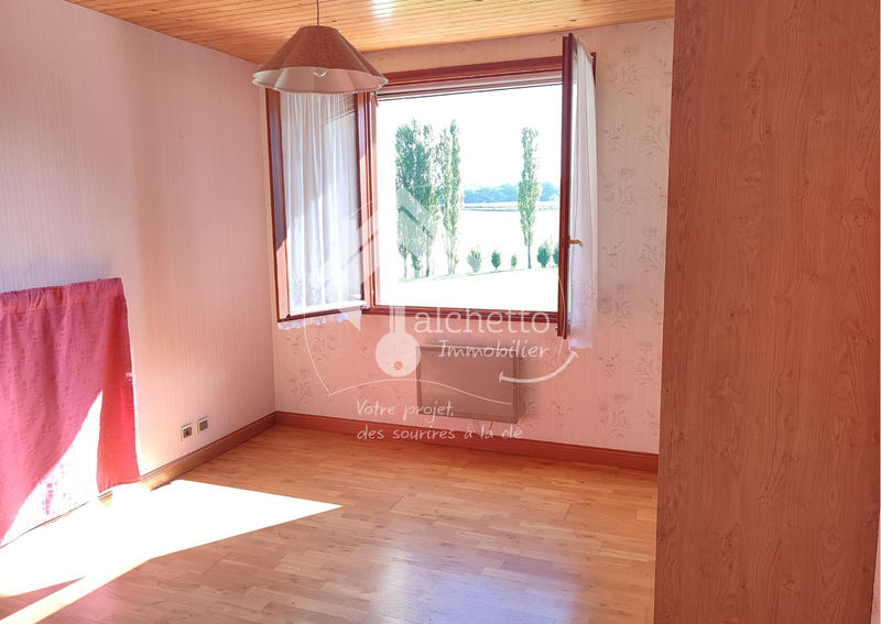 Maison - 200 m² - 7 pièces