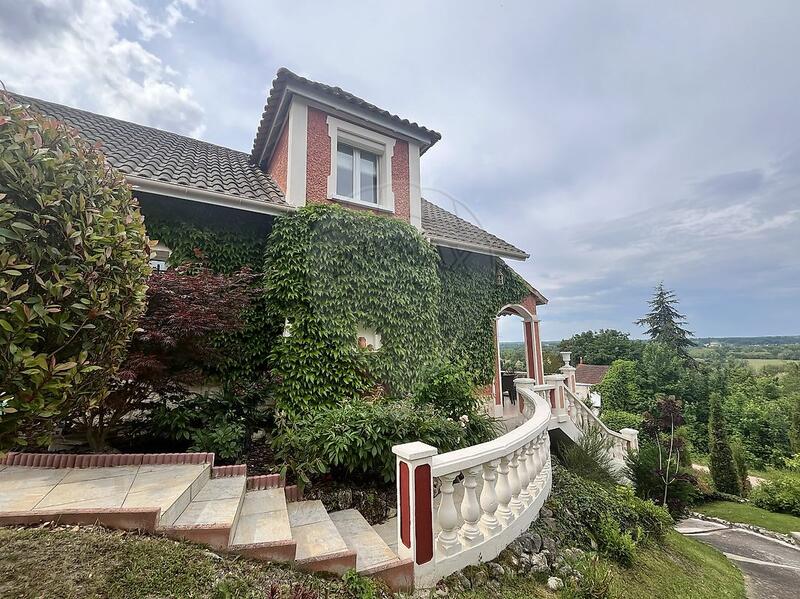 Villa - 130 m² - 6 pièces