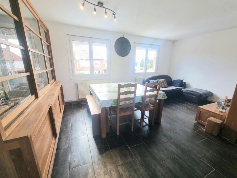 Maison - 74 m² - 5 pièces