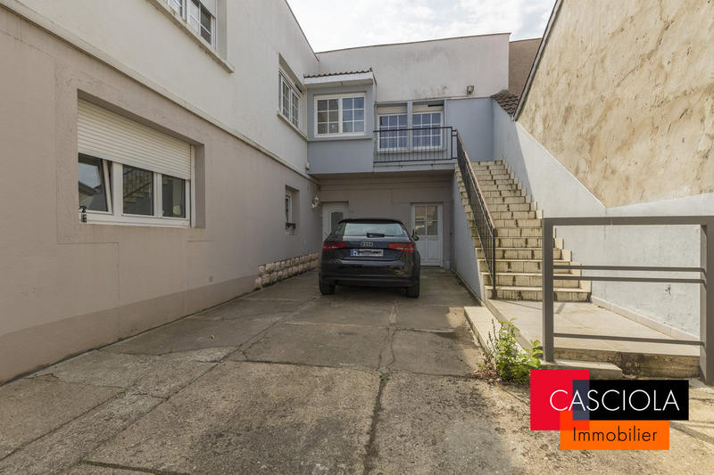 Appartement - 150 m² - 6 pièces