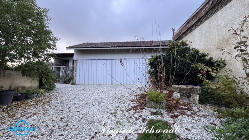 Maison - 261 m² - 7 pièces