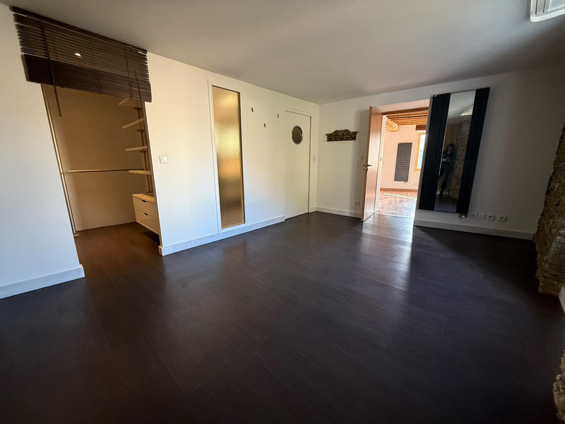 Maison - 207 m² - 6 pièces