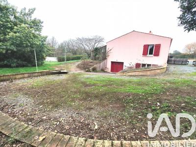 Maison - 95 m² - 6 pièces