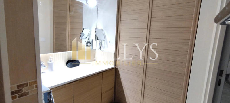 Appartement - 81 m² - 4 pièces