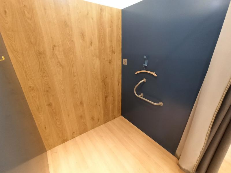 Local commercial - 128 m²