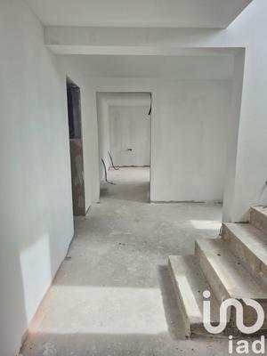 Maison - 227 m² - 7 pièces