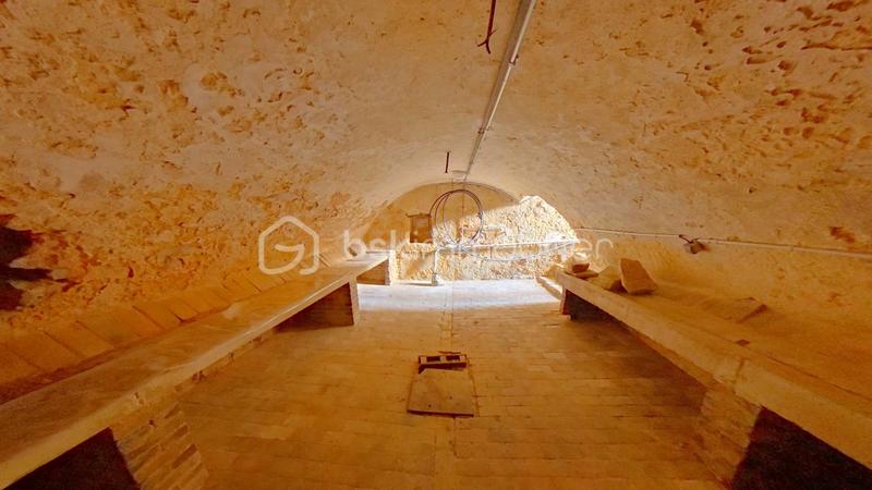 Corps de ferme - 310 m² - 11 pièces