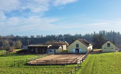 Haras - 180 m² - 7 pièces