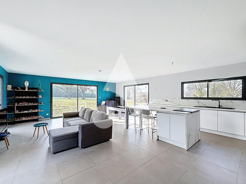 Maison - 122 m² - 5 pièces