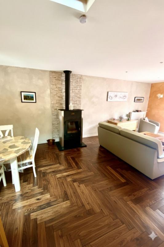 Maison - 273 m² - 5 pièces