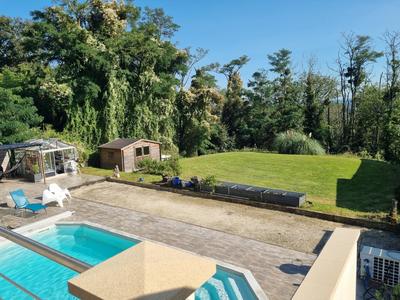 Villa - 239 m² - 7 pièces