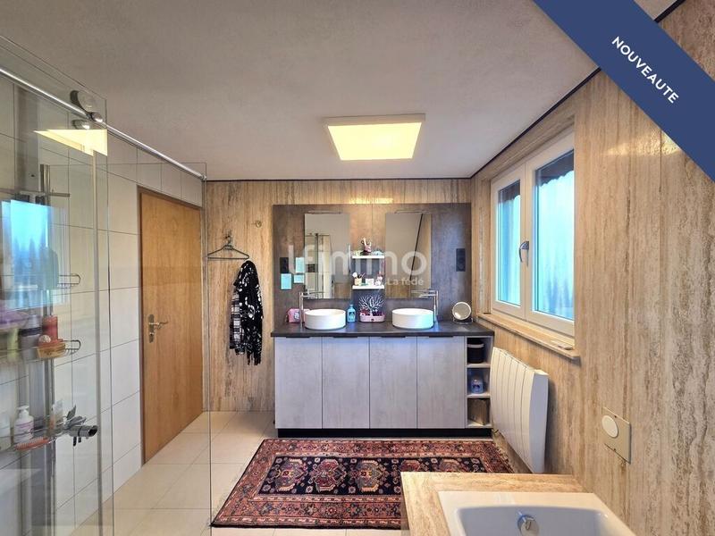 Maison - 198 m² - 7 pièces