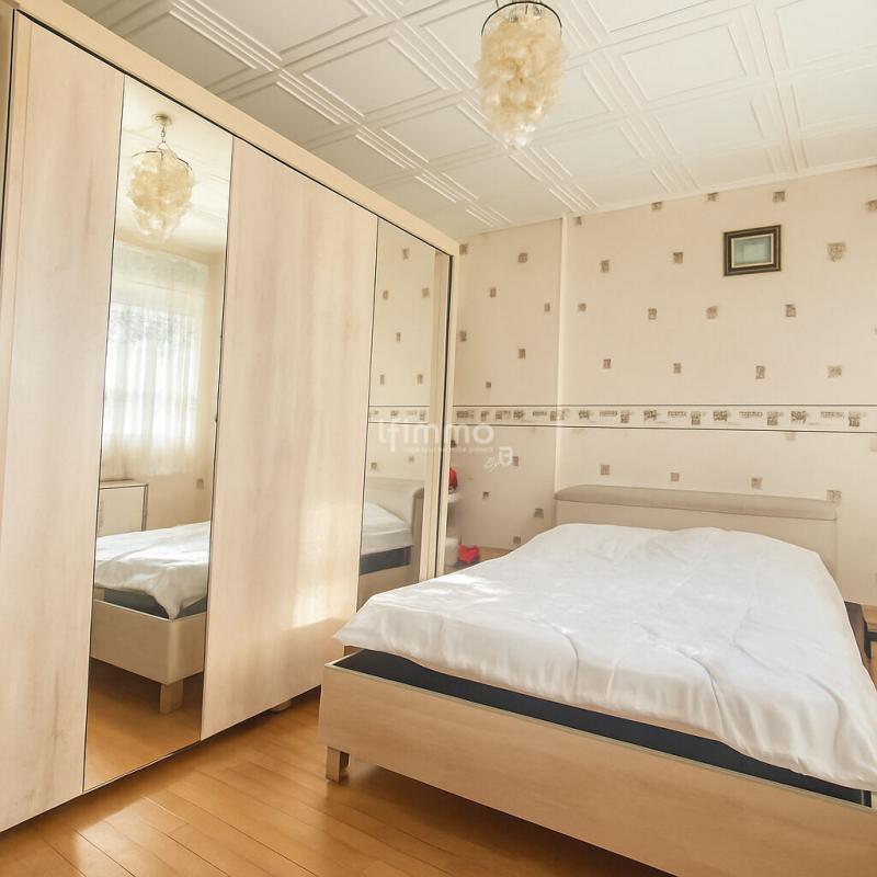 Maison - 80 m² - 5 pièces