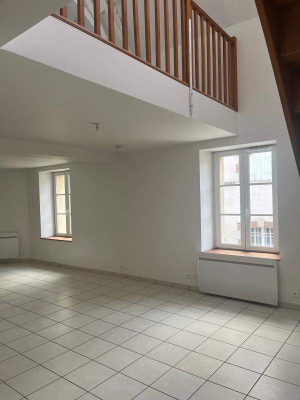 Appartement - 99 m² - 4 pièces