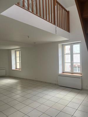 Appartement - 99 m² - 4 pièces