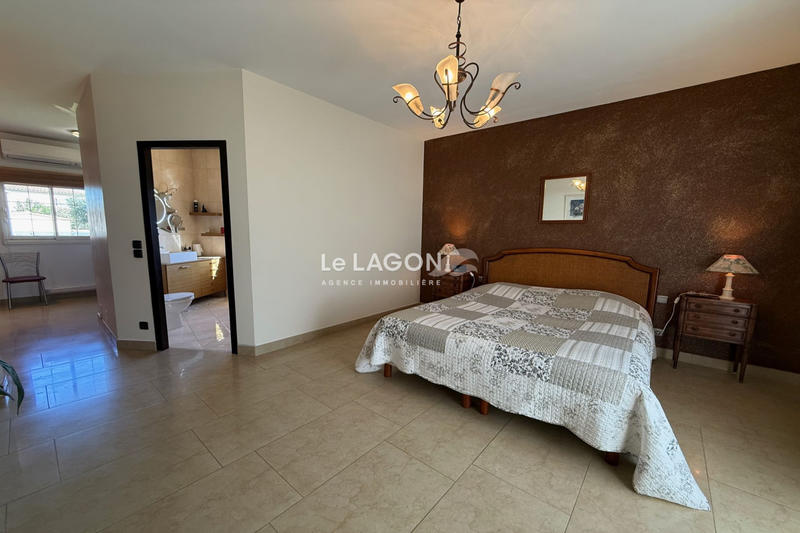 Maison - 165 m² - 6 pièces