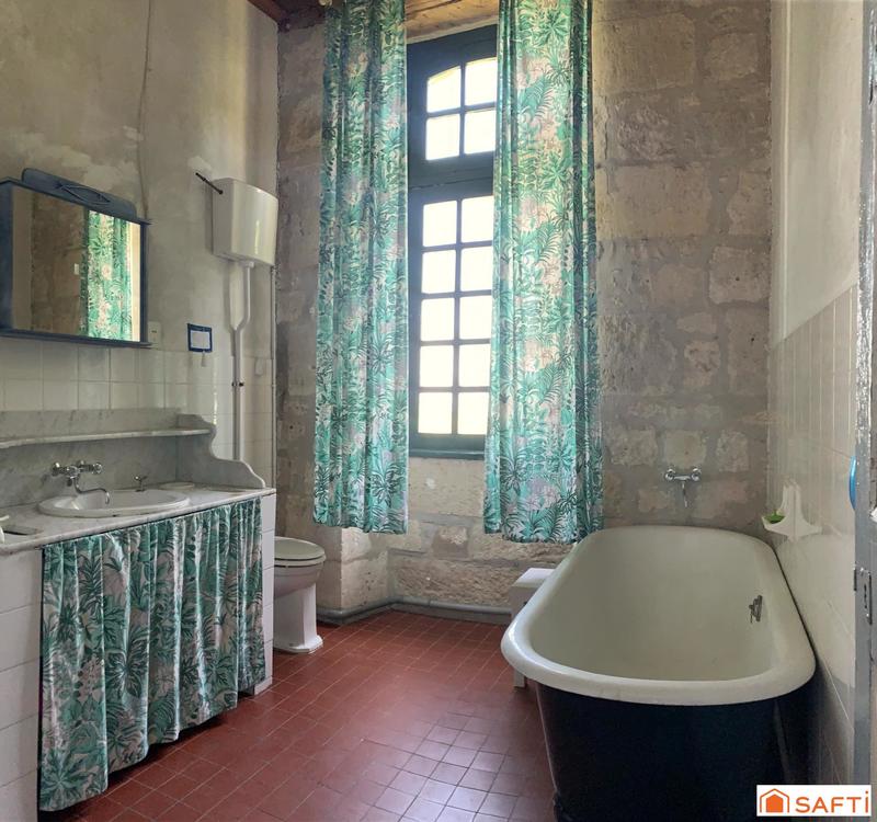 Château - 624 m² - 20 pièces