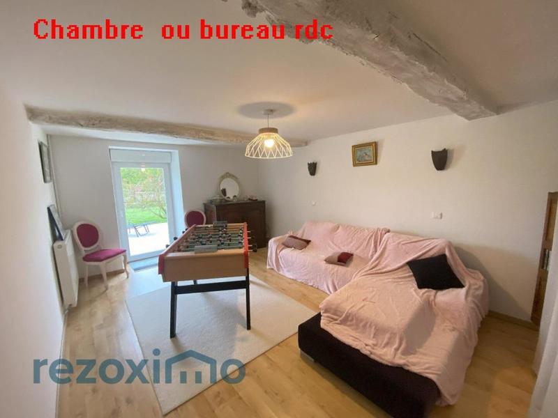 Maison - 236 m² - 8 pièces