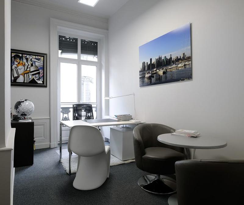 Bureau - 150 m² - 6 pièces