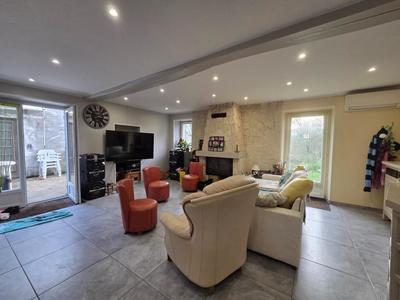 Maison - 94 m² - 4 pièces