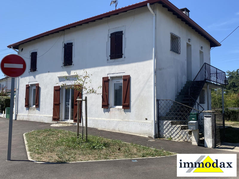 Appartement - 80 m² - 3 pièces