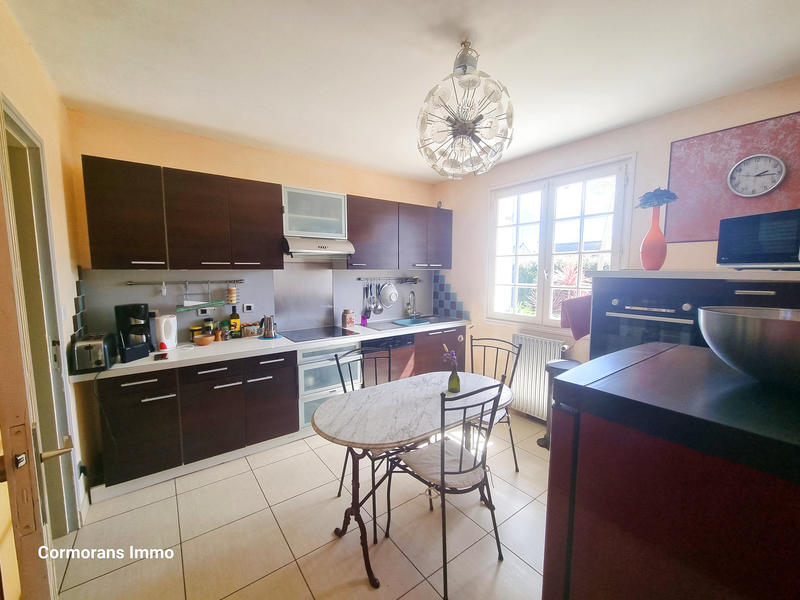 Maison - 180 m² - 7 pièces