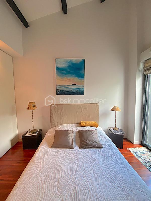 Loft - 124 m² - 4 pièces