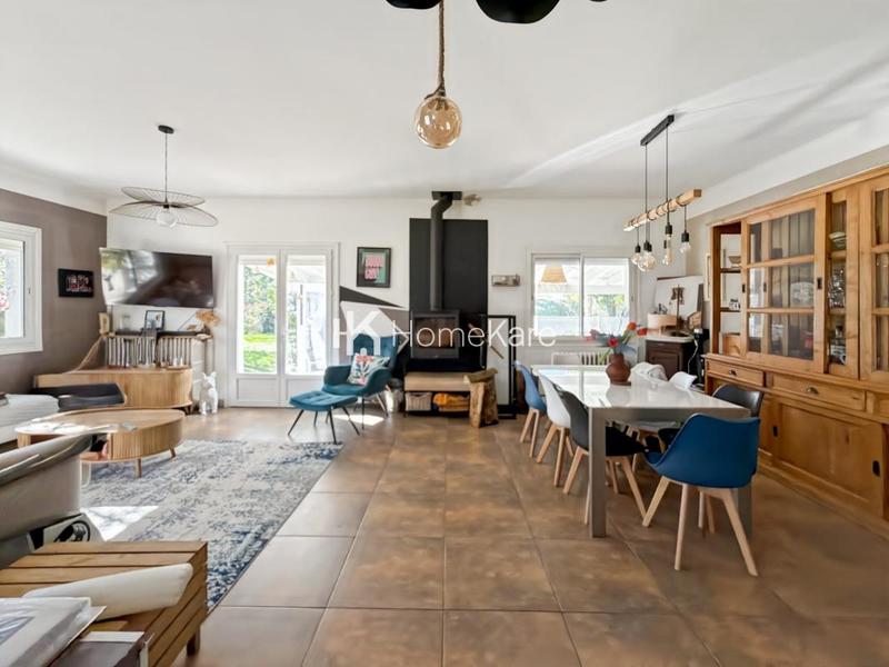 Maison - 110 m² - 4 pièces