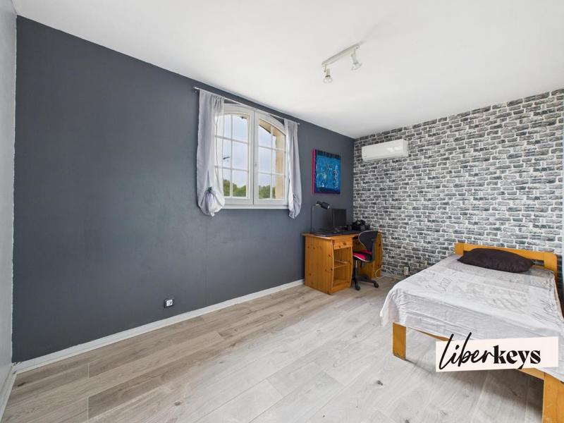 Maison - 133 m² - 6 pièces
