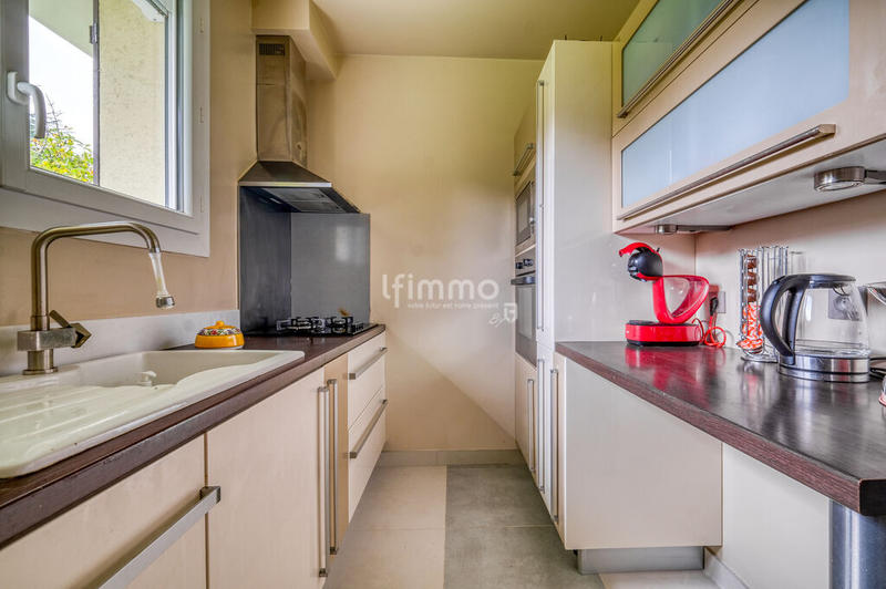 Maison - 155 m² - 9 pièces