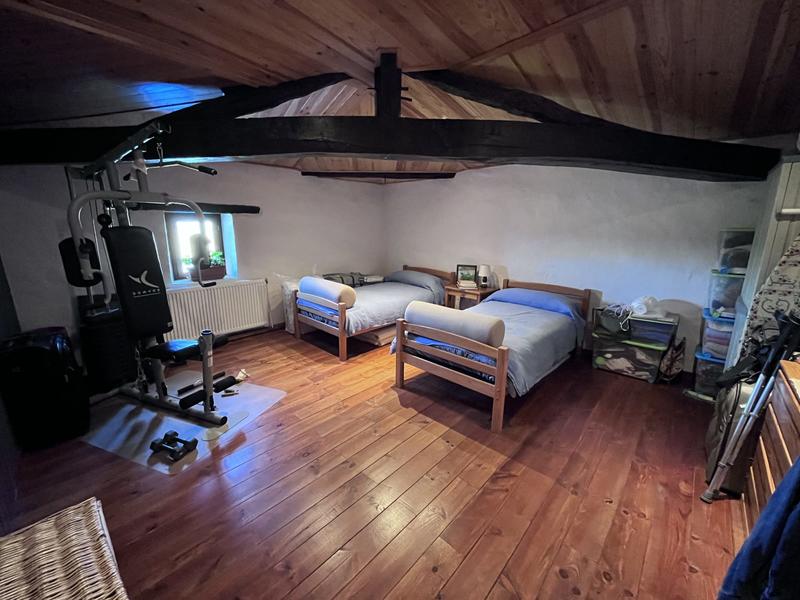 Maison traditionnelle - 290 m² - 7 pièces