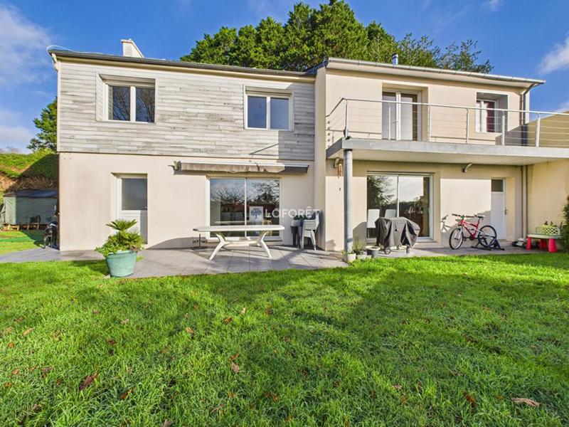 Maison - 160 m² - 7 pièces