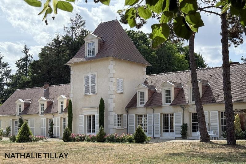Maison de maîtres - 365 m² - 12 pièces