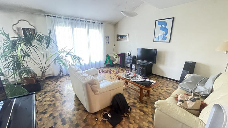 Maison - 121 m² - 6 pièces