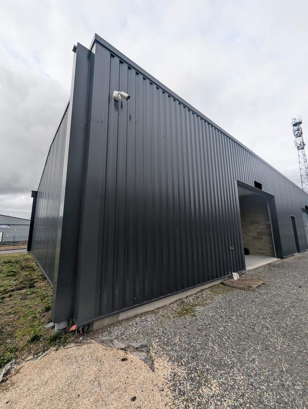 Local commercial - 120 m² - 1 pièce