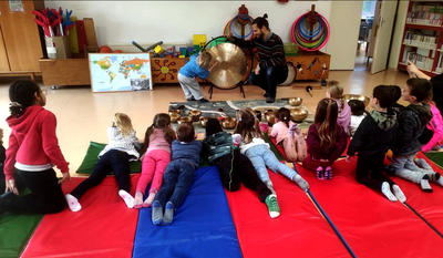 Bain sonore pour les petits – Parents &amp; enfants