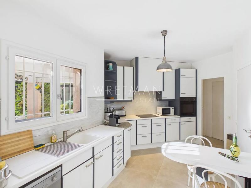 Maison - 170 m² - 6 pièces