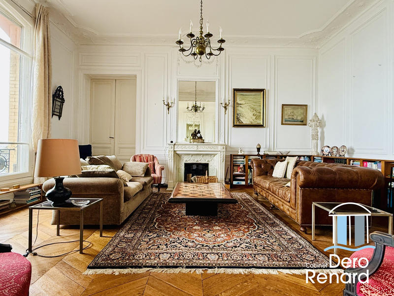 Appartement - 200 m² - 6 pièces