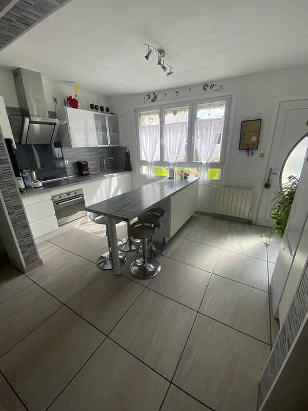 Maison - 82 m² - 3 pièces