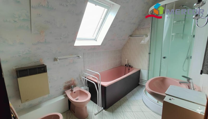 Maison - 92 m² - 4 pièces