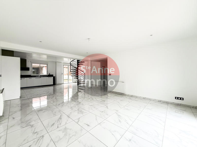 Maison - 135 m² - 5 pièces