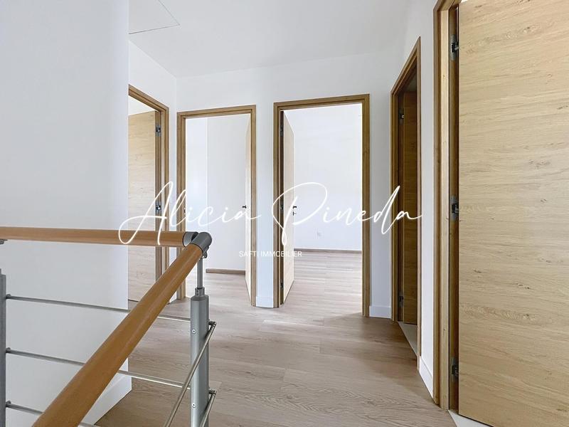 Maison - 97 m² - 5 pièces