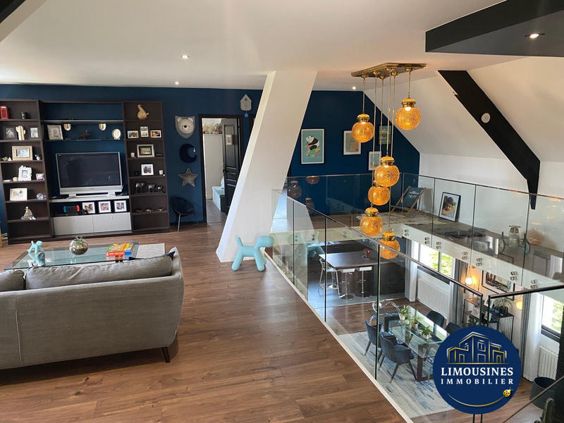 Villa - 322 m² - 11 pièces