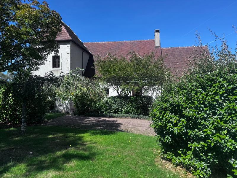 Maison - 223 m² - 6 pièces