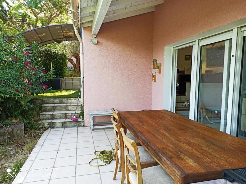 Propriété - 212 m² - 14 pièces