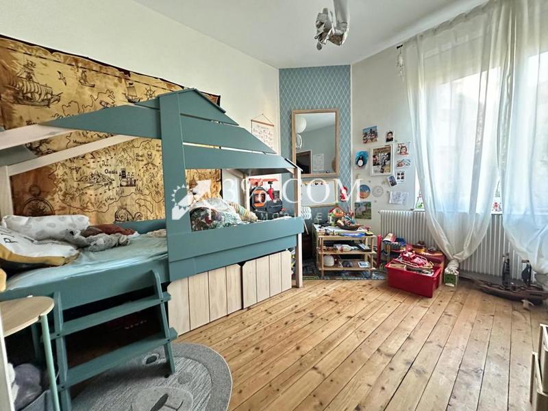 Maison - 100 m² - 6 pièces