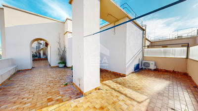 Appartement - 156 m² - 6 pièces