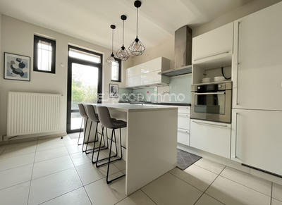 Appartement - 141 m² - 5 pièces